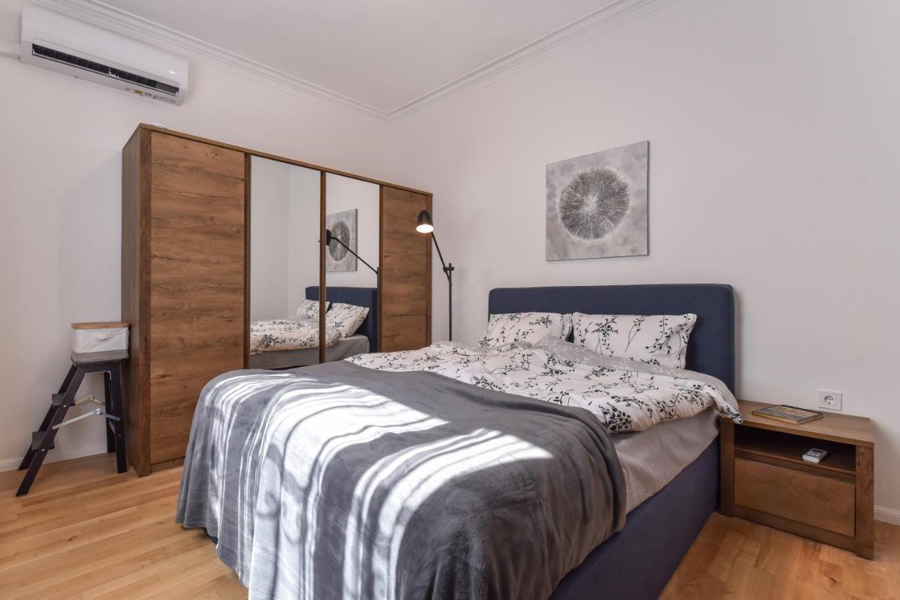Апартаменты Cosy & Renovated 2Bd Flat Near Vitoshka By Flat Mаnager София Экстерьер фото
