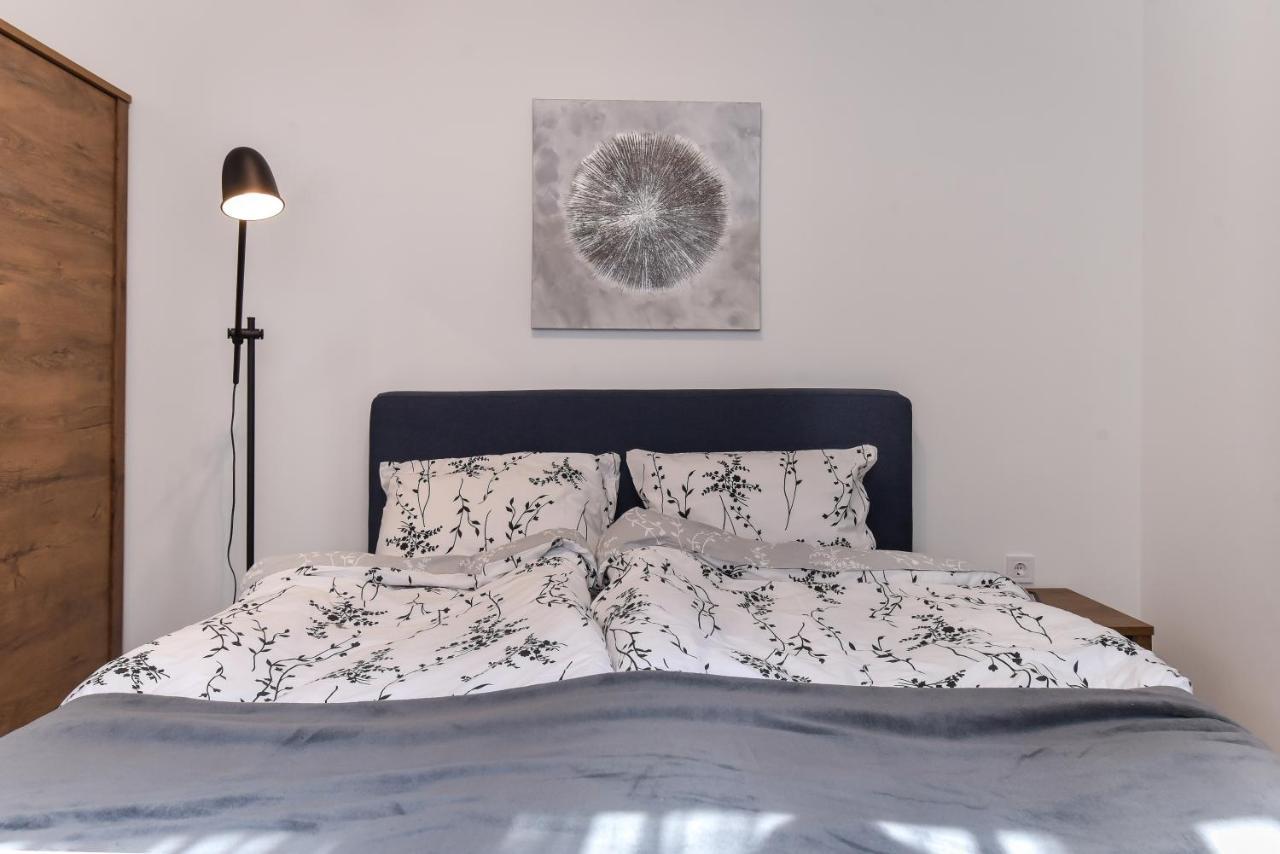 Апартаменты Cosy & Renovated 2Bd Flat Near Vitoshka By Flat Mаnager София Экстерьер фото