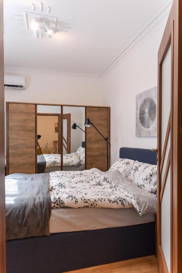 Апартаменты Cosy & Renovated 2Bd Flat Near Vitoshka By Flat Mаnager София Экстерьер фото